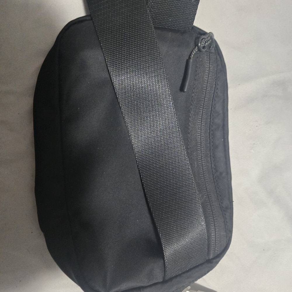 lululemon athletica Black Bag - Picture 4 of 6